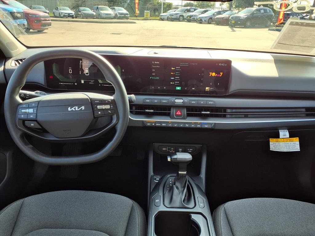 2025 Kia K4 LXS - 4