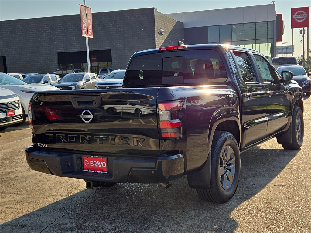 2025 Nissan Frontier SV photo 3