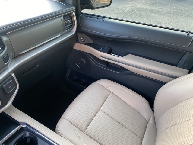 Used Car 2023 Ford Expedition Max  Xlt For Sale Under $50,000 In San Antonio, Texas