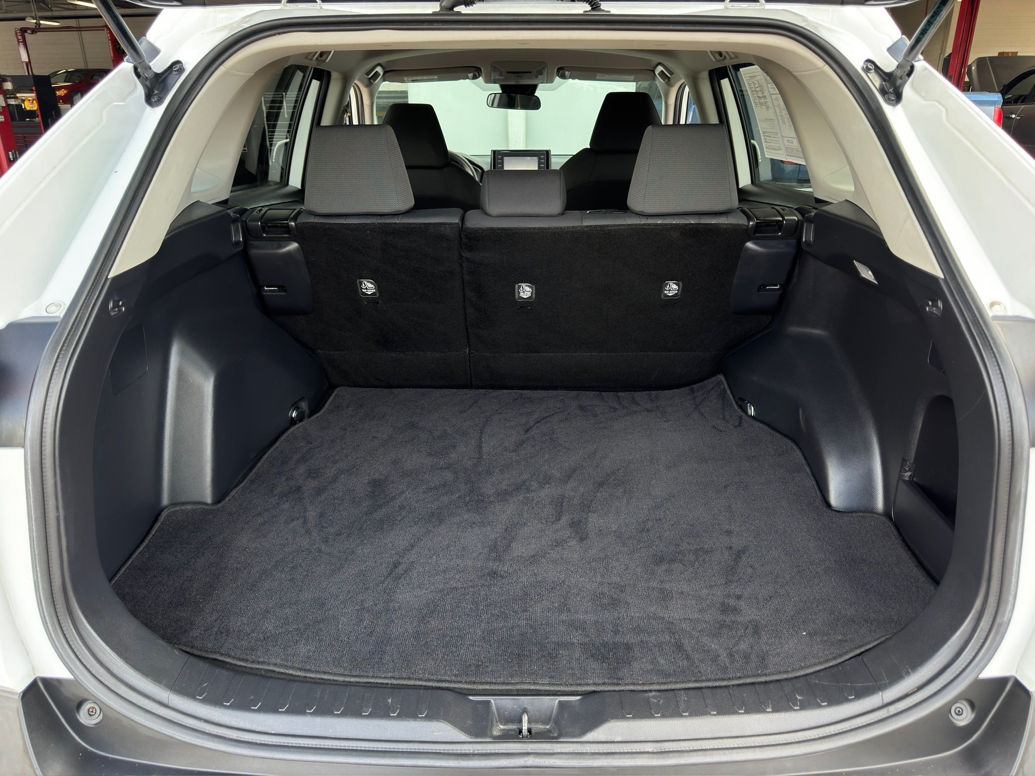 2021 Toyota RAV4 XLE White at Gullo Toyota