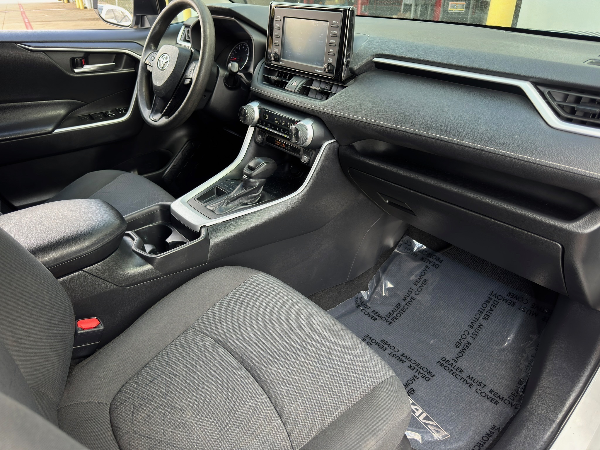 2021 Toyota RAV4 XLE White at Gullo Toyota