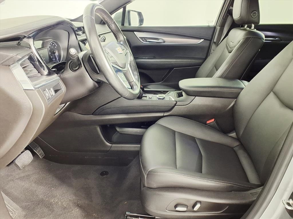 2023 Cadillac XT5 Luxury Silver at AutoSavvy Houston Northwest