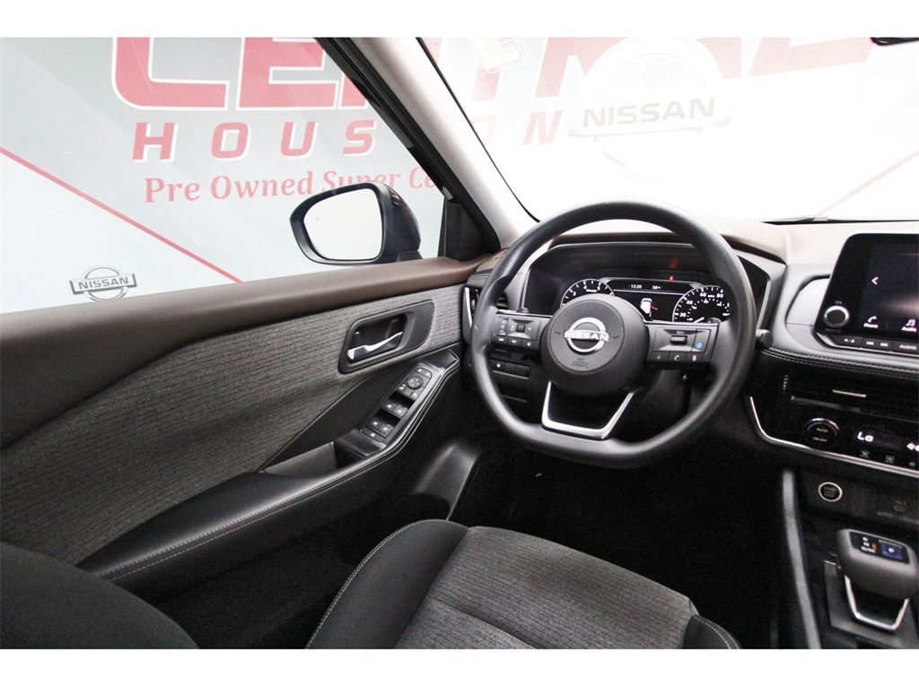 2022 Nissan Rogue SV Black at Central Houston Nissan