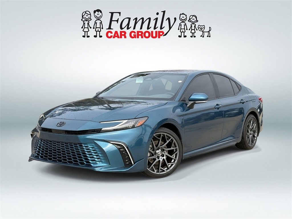 2025 Toyota Camry LE FWD