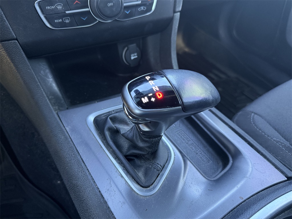 2020 Dodge Charger SXT Gray at Community Kia