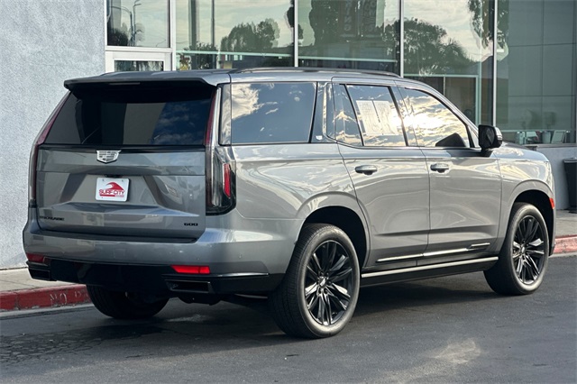 2021 Cadillac Escalade Sport photo 3