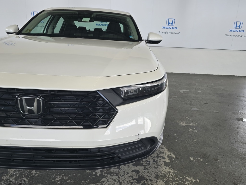 Thumbnail: 2023 Honda Accord - 32