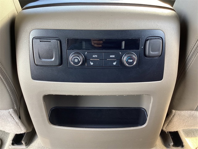 Used Car 2018 Chevrolet Tahoe  Lt For Sale Under $30,000 In San Antonio, Texas