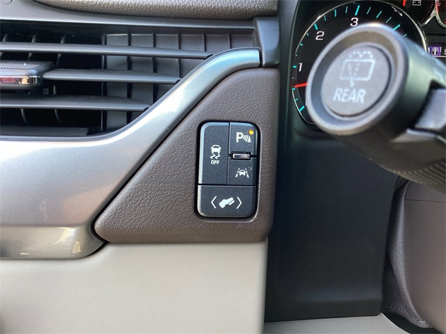Used Car 2018 Chevrolet Tahoe  Lt For Sale Under $30,000 In San Antonio, Texas