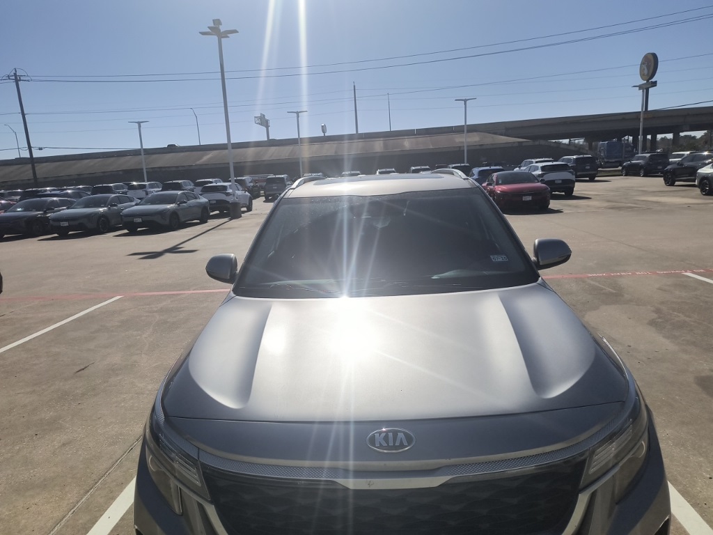 2021 Kia Seltos EX Gray at Community Kia