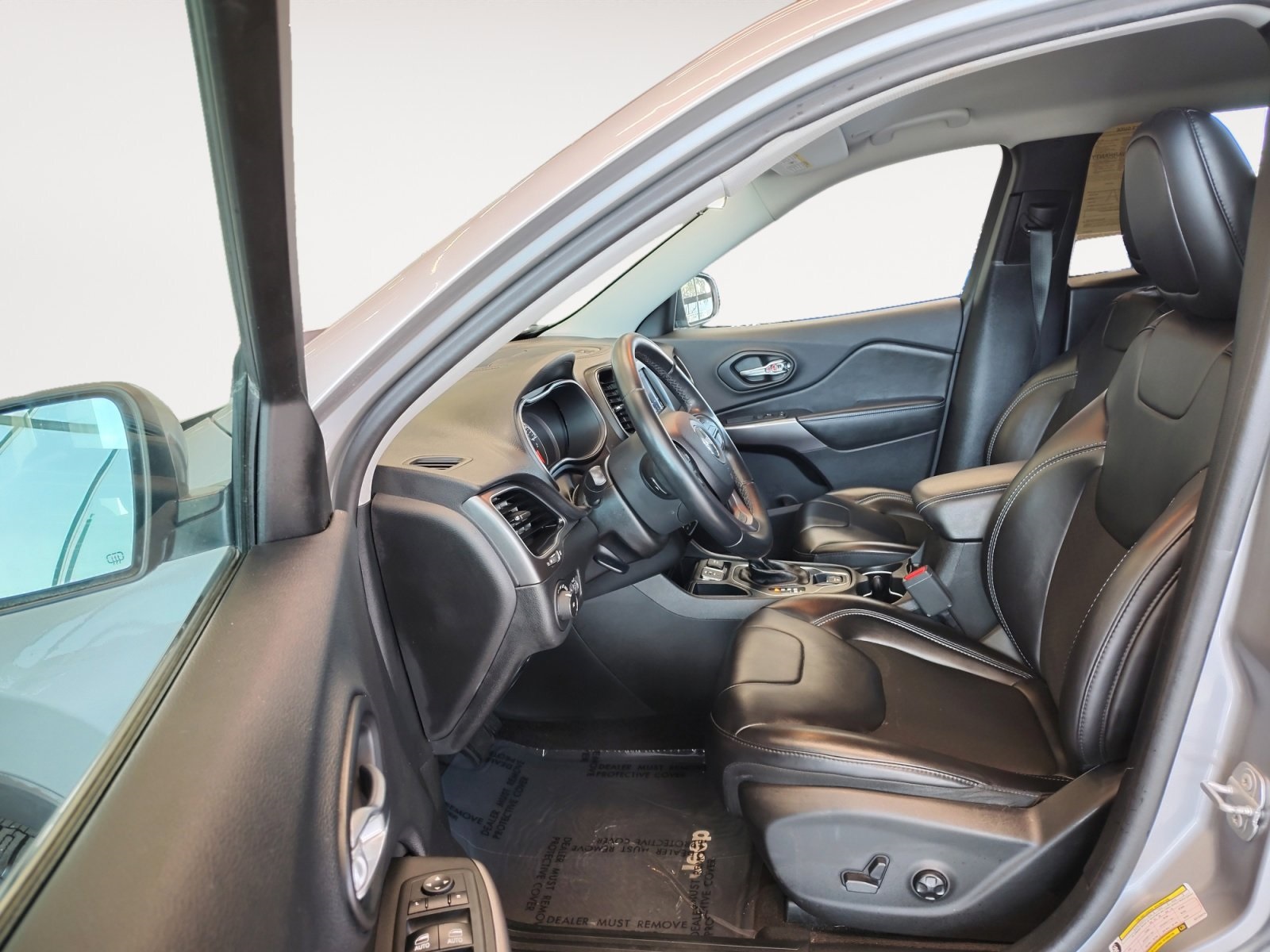 Used Car 2019 Jeep Cherokee  Latitude Plus For Sale Under $20,000 In San Antonio, Texas