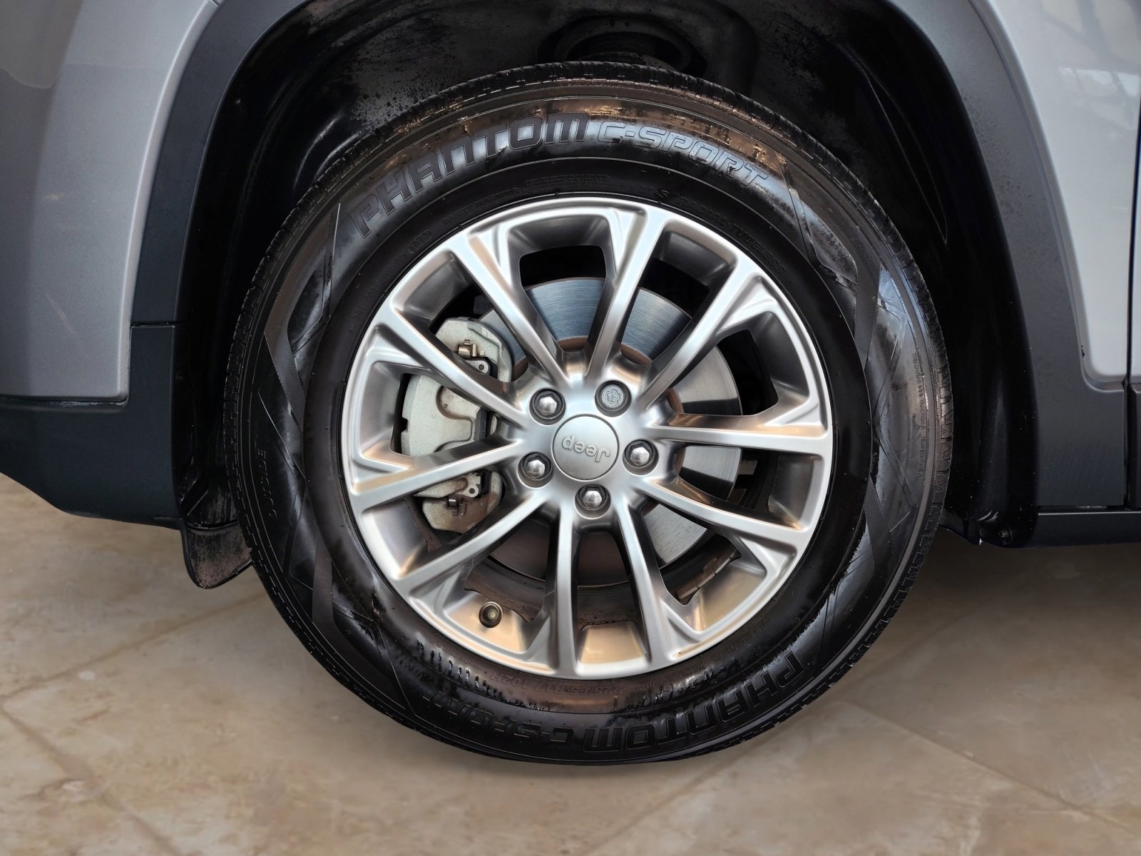Used Car 2019 Jeep Cherokee  Latitude Plus For Sale Under $20,000 In San Antonio, Texas