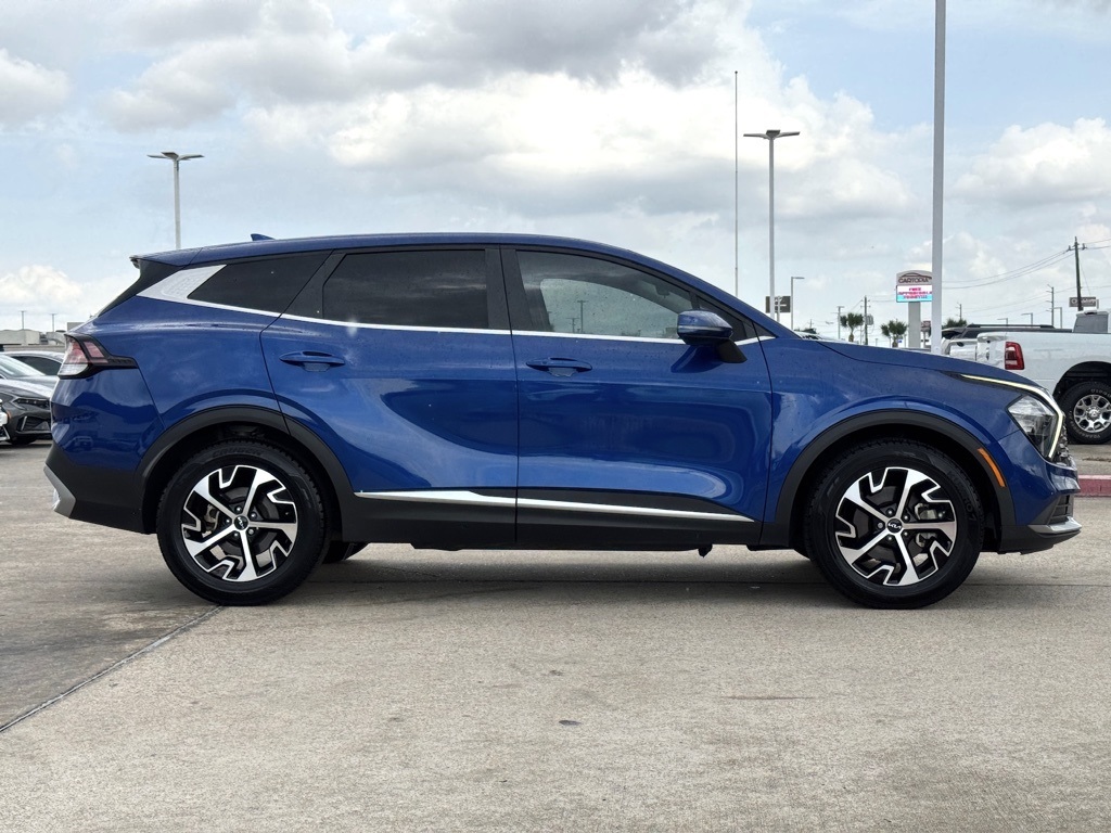 2023 Kia Sportage EX - 11