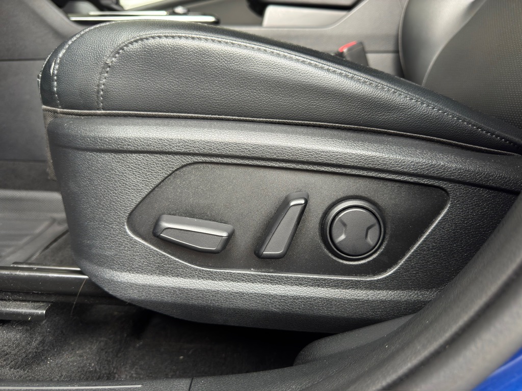 2023 Kia Sportage EX - 8