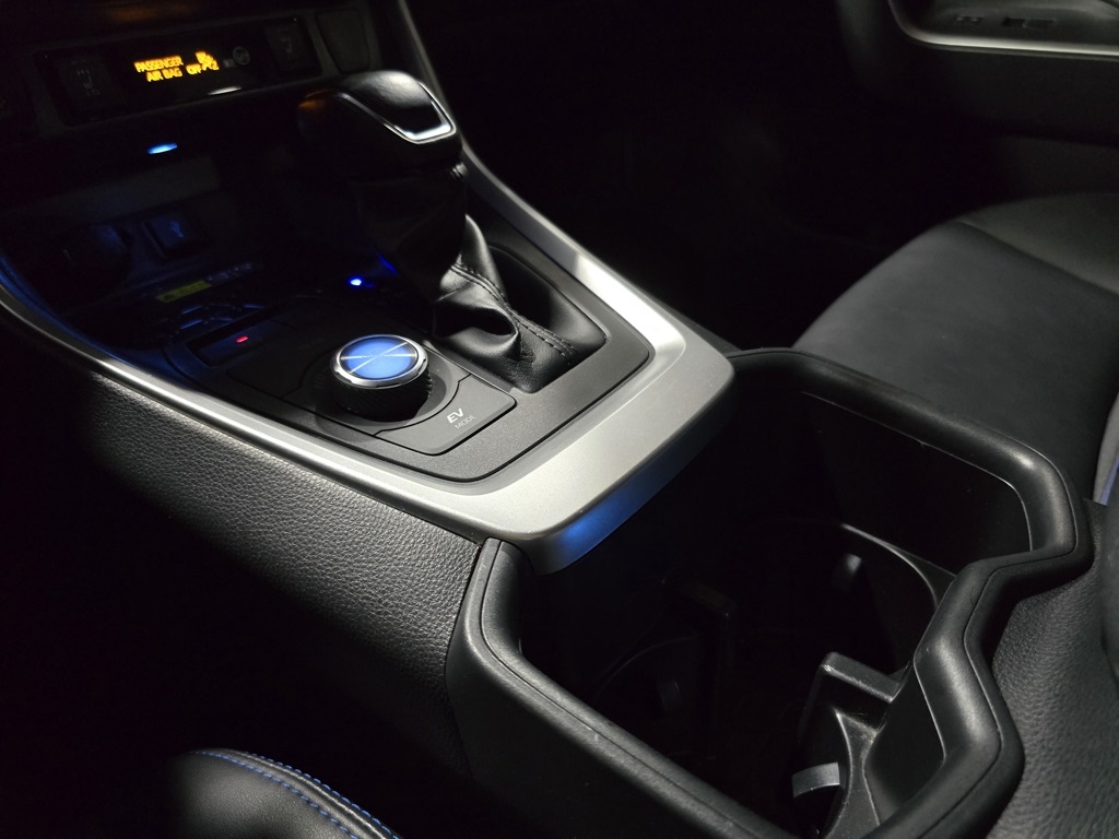 Thumbnail: 2022 Toyota RAV4 - 25