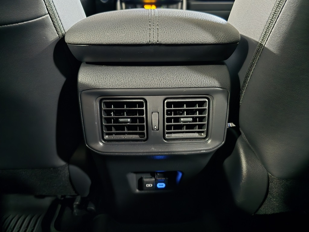 Thumbnail: 2022 Toyota RAV4 - 28