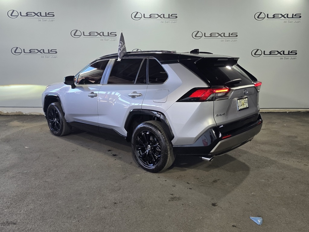 Thumbnail: 2022 Toyota RAV4 - 8