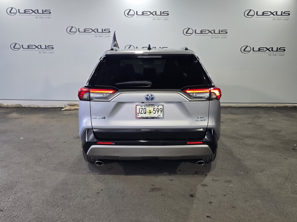 Thumbnail: 2022 Toyota RAV4 - 9