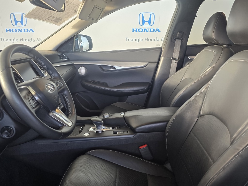 Thumbnail: 2020 INFINITI QX50 - 18