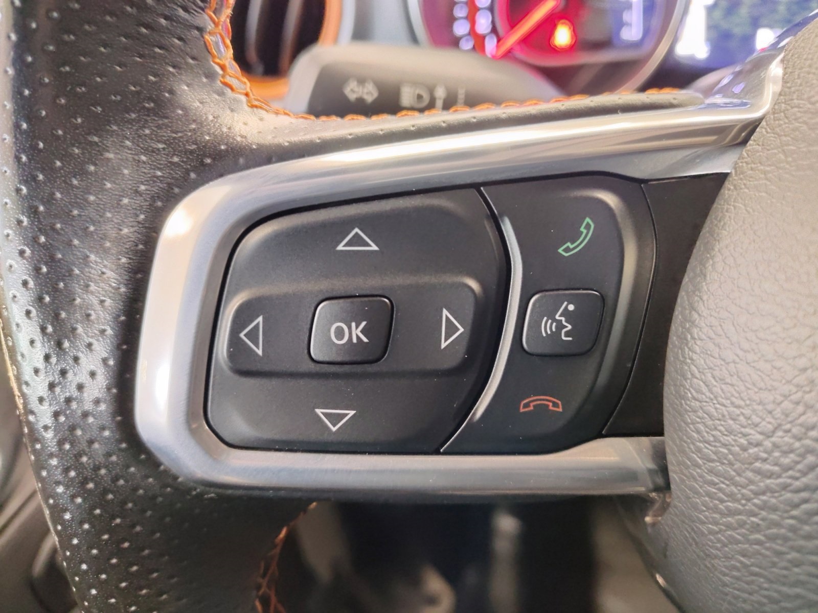 Used Car 2020 Jeep Gladiator  Mojave For Sale Under $35,000 In San Antonio, Texas