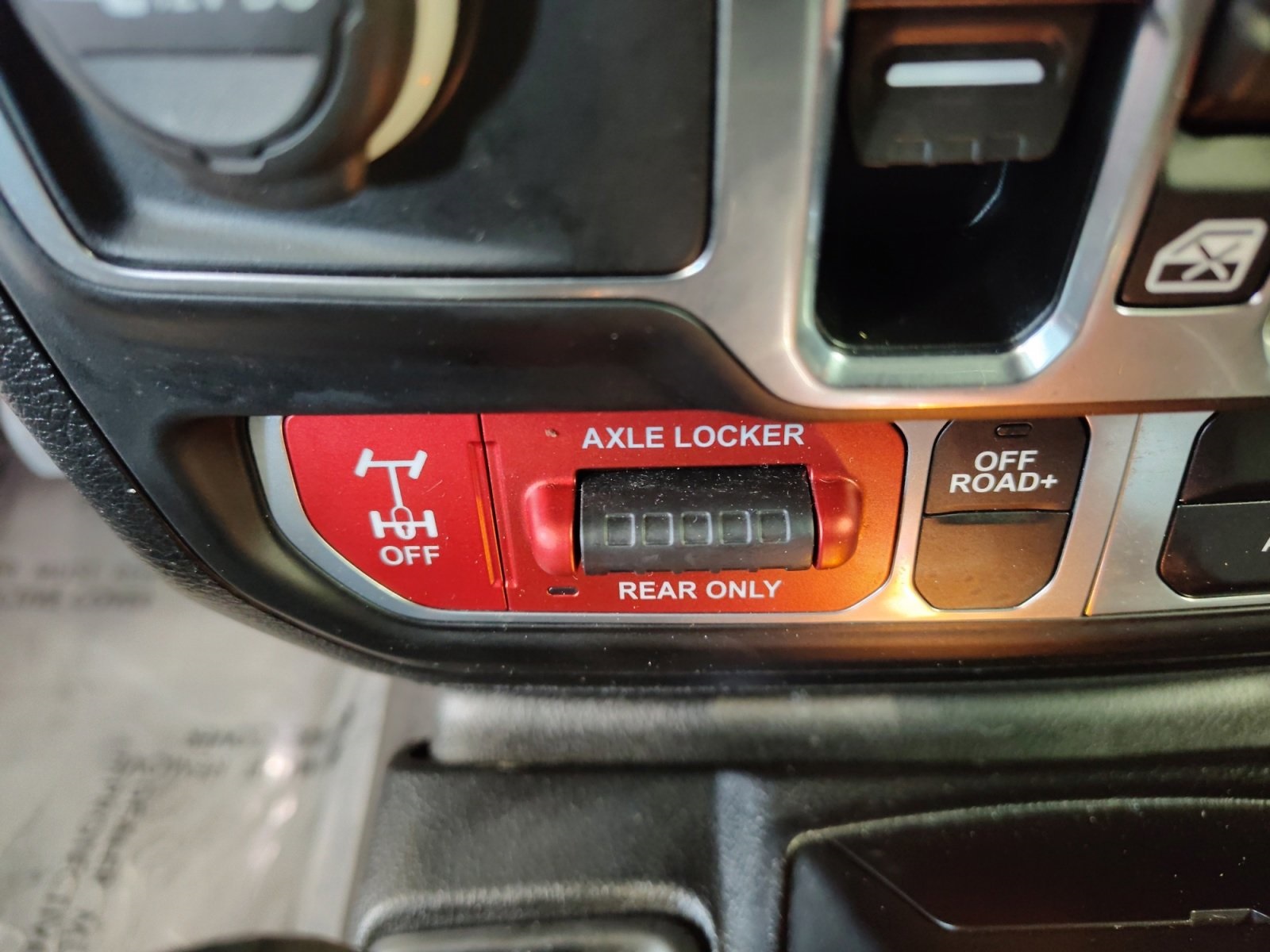 Used Car 2020 Jeep Gladiator  Mojave For Sale Under $35,000 In San Antonio, Texas