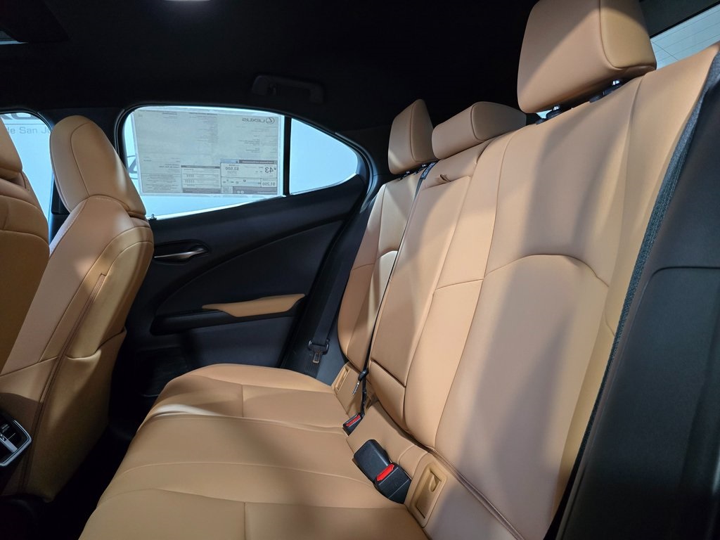 Thumbnail: 2025 Lexus UX - 28