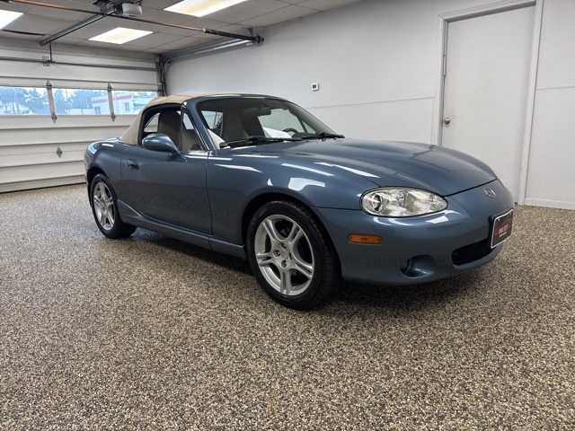 2005 Mazda MX-5 Miata Miata LS photo 8
