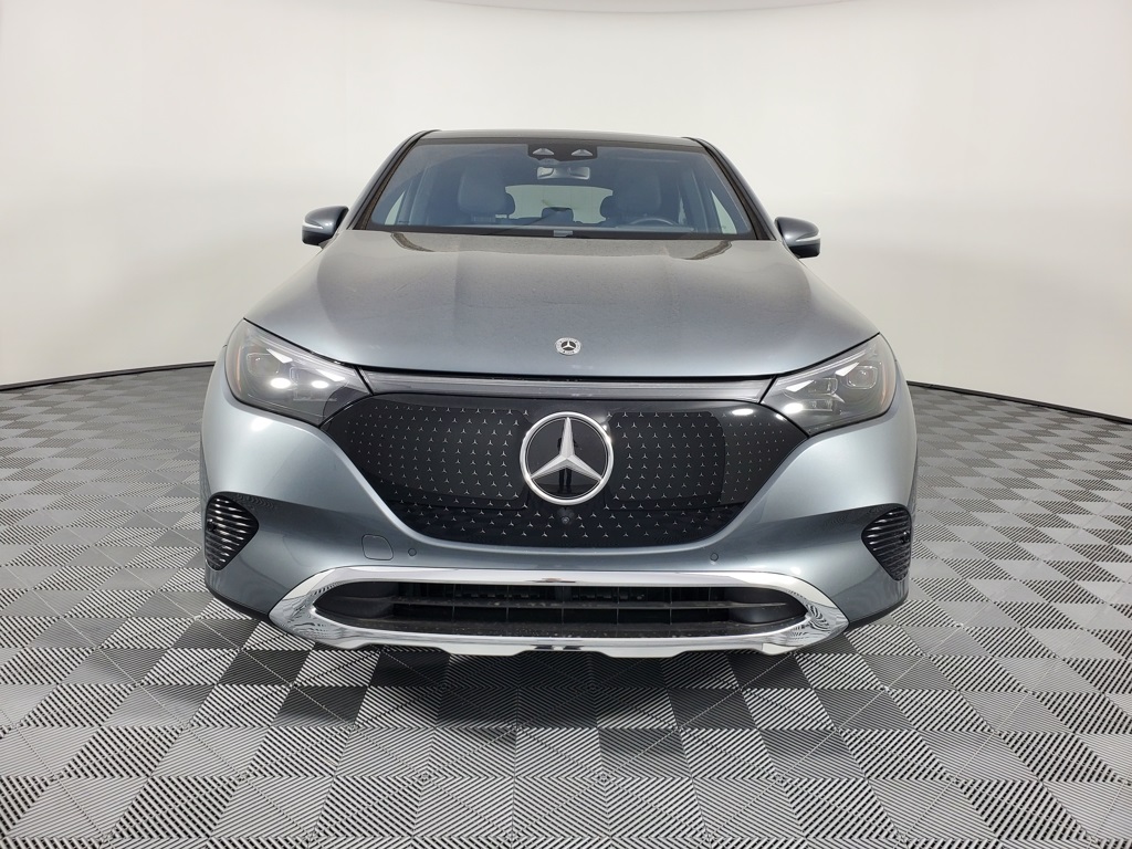 2024 Mercedes Benz EQE-Class SUV photo 2