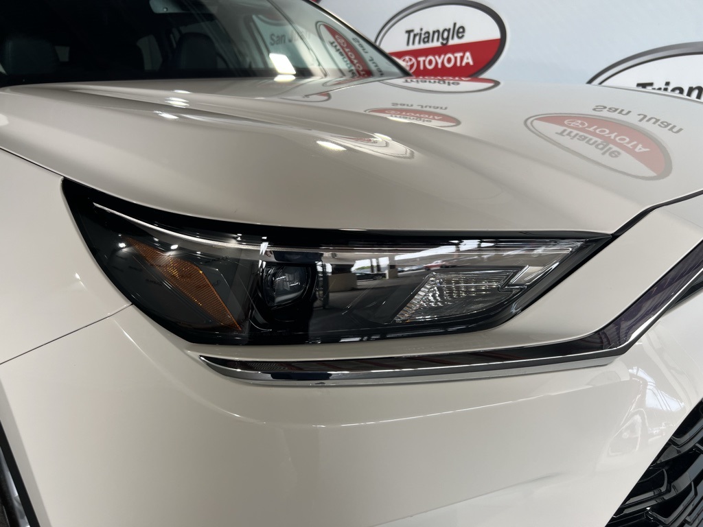 Thumbnail: 2026 Toyota Grand Highlander - 10