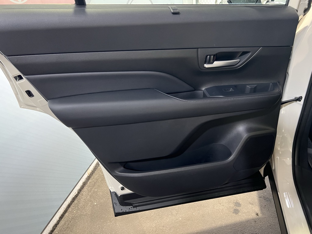 Thumbnail: 2026 Toyota Grand Highlander - 26