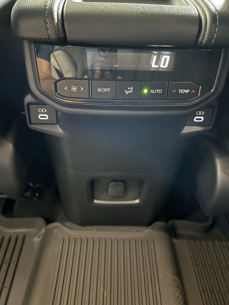 Thumbnail: 2026 Toyota Grand Highlander - 31