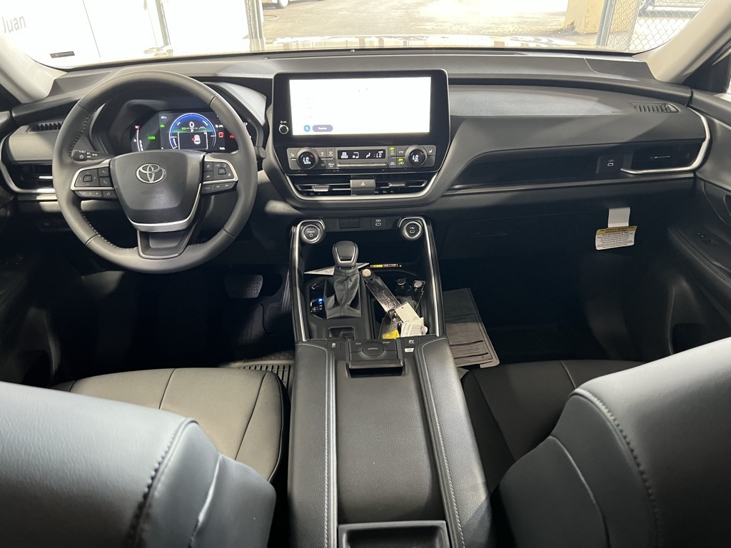 Thumbnail: 2026 Toyota Grand Highlander - 32