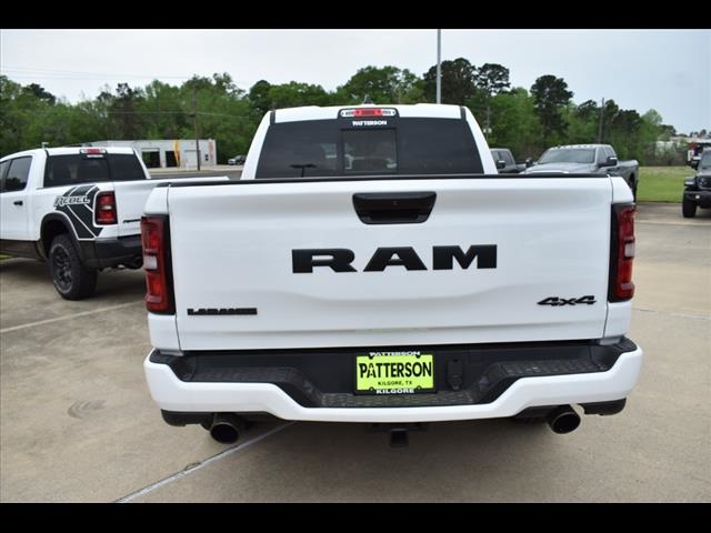2025 Ram 1500 Laramie photo 3