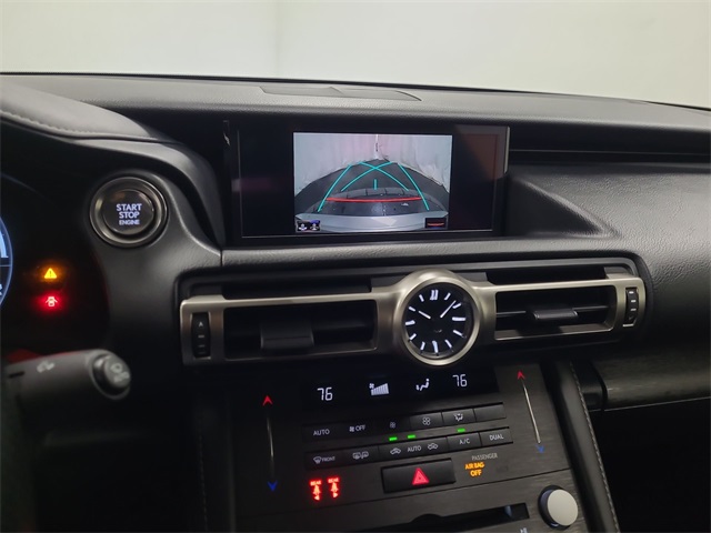 2020 – Lexus – RC