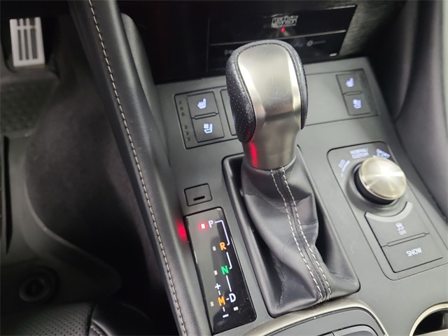 2020 – Lexus – RC