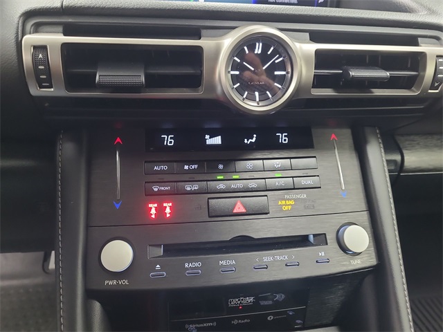 2020 – Lexus – RC