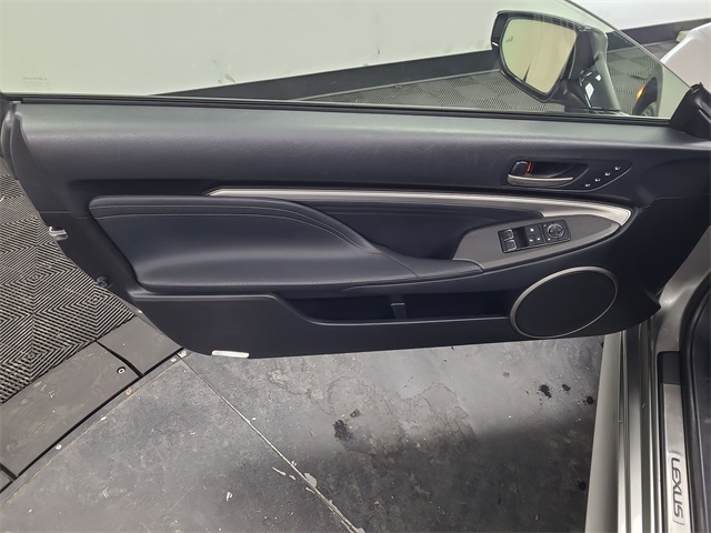 2020 – Lexus – RC