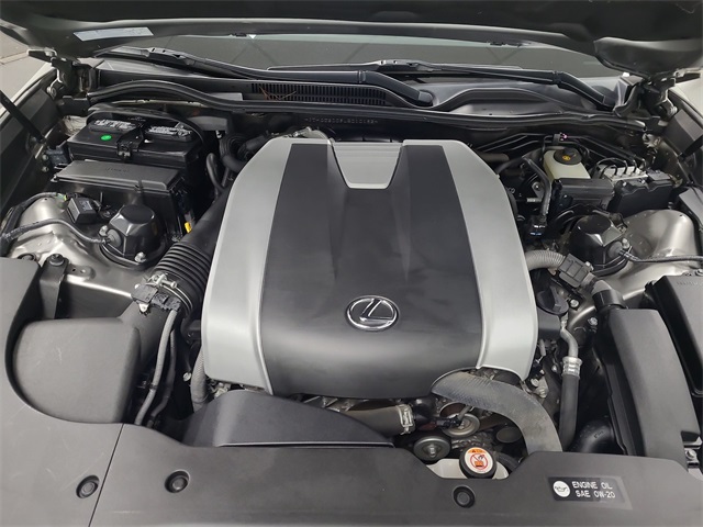 2020 – Lexus – RC