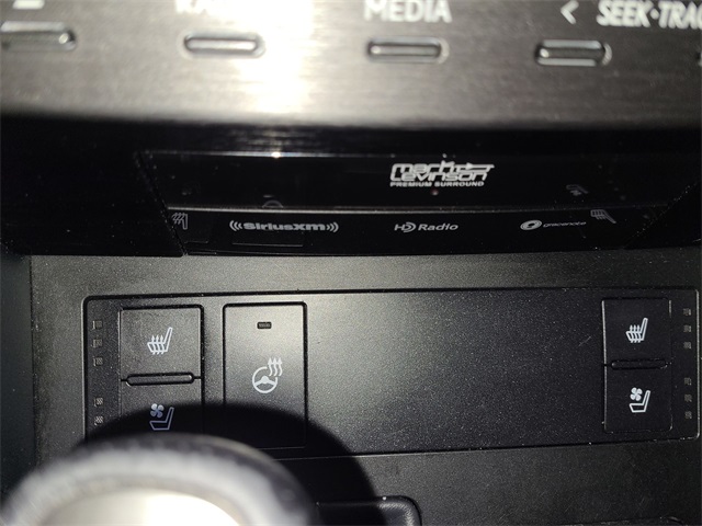 2020 – Lexus – RC