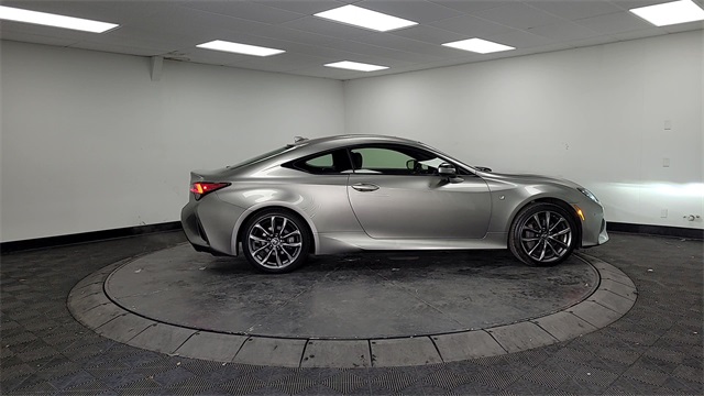 2020 – Lexus – RC