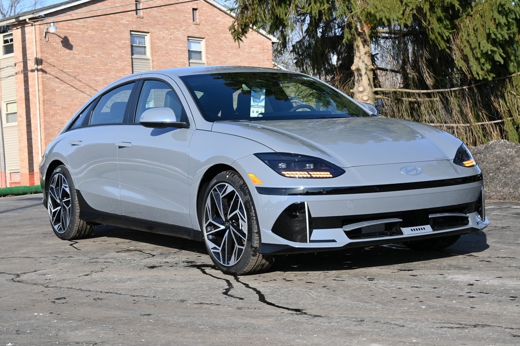 2025 Hyundai IONIQ 6 SEL