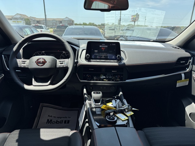 2026 Nissan Rogue SV photo 2