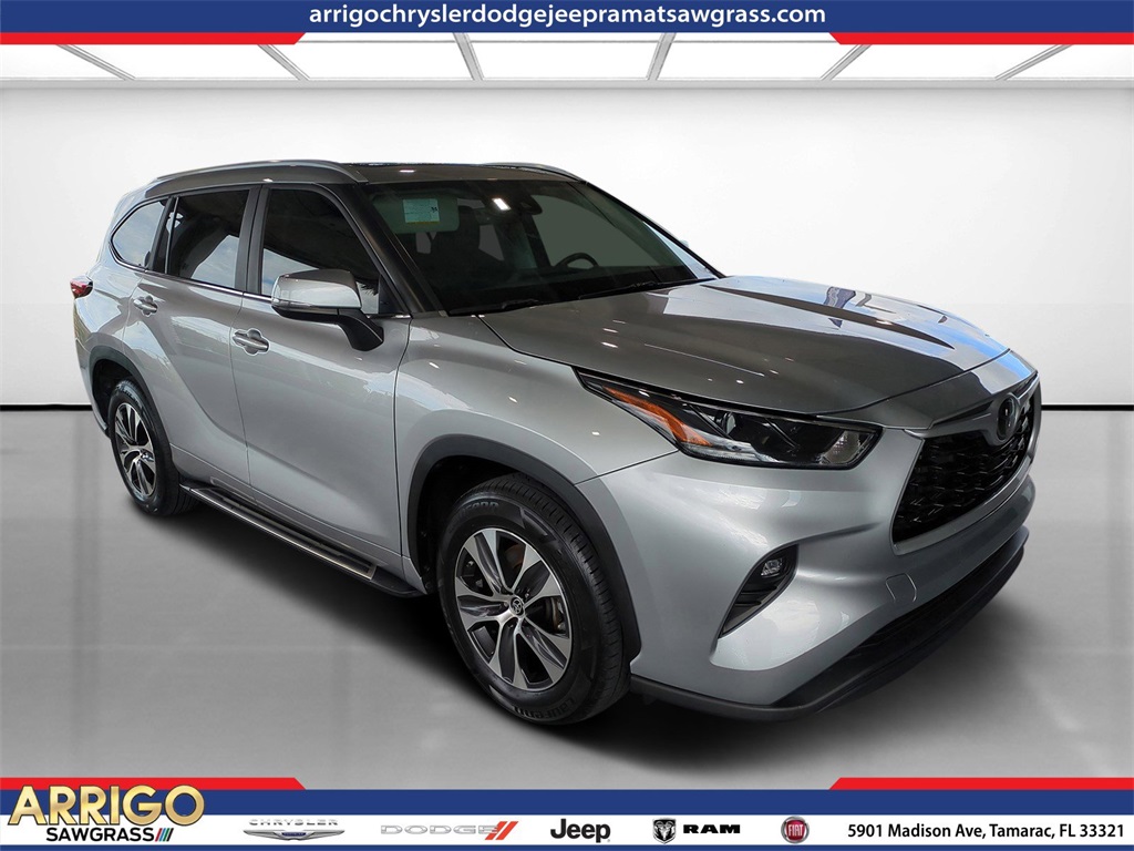2023 Toyota Highlander XLE