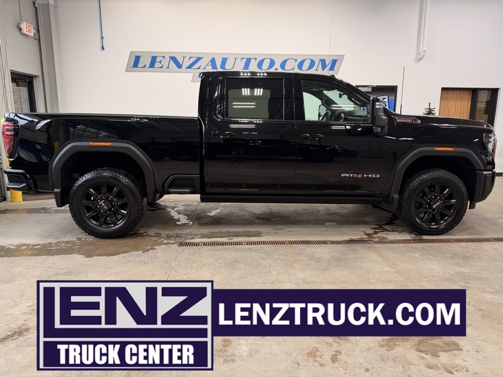 2025 GMC Sierra 2500HD AT4 Crew Cab 4WD