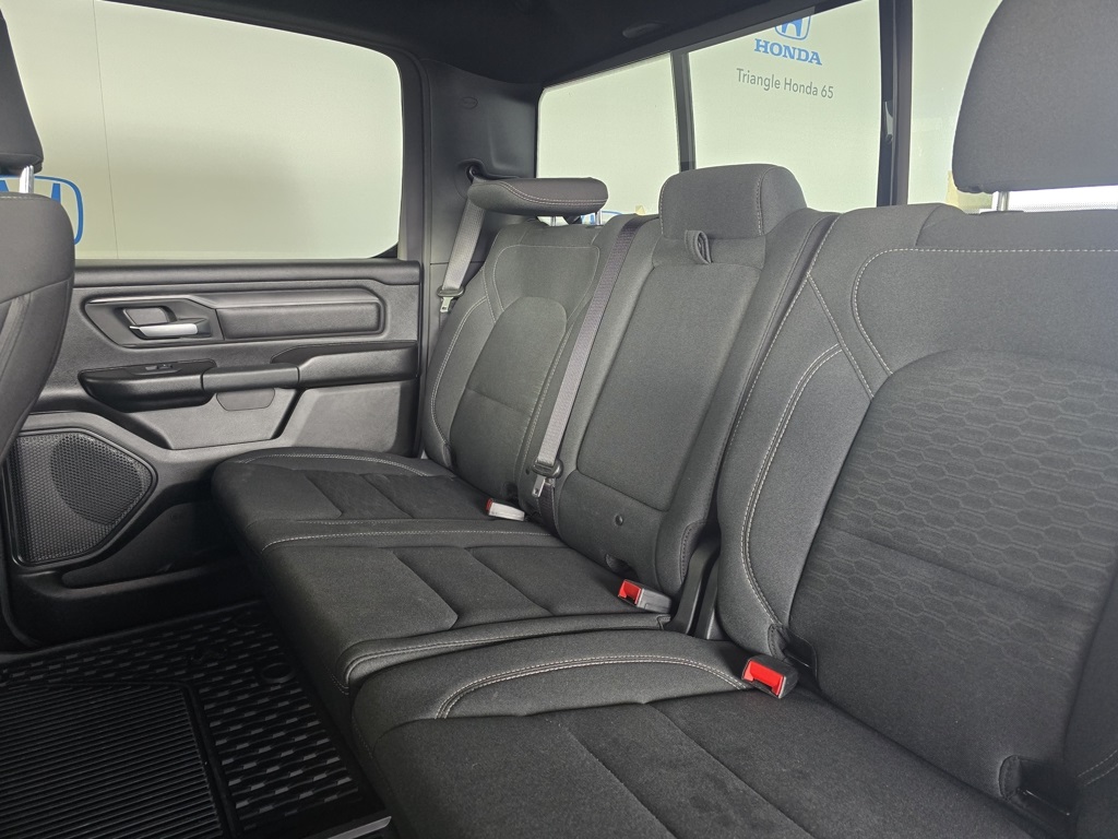 Thumbnail: 2025 RAM 1500 - 10