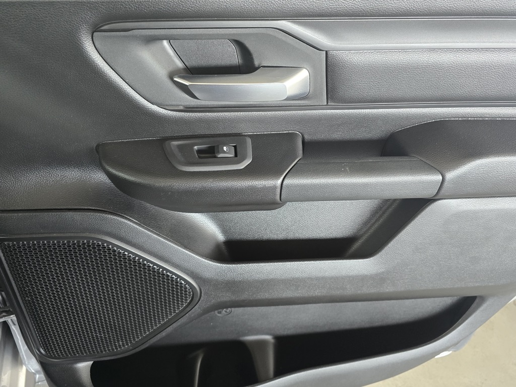 Thumbnail: 2025 RAM 1500 - 16