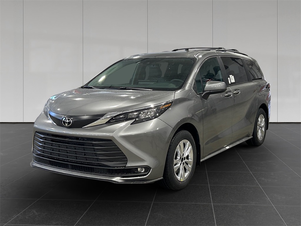 2026 Toyota Sienna XLE 7-Passenger AWD