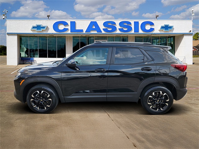 2023 Chevrolet TrailBlazer LT - 3