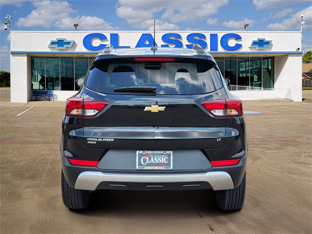 2023 Chevrolet TrailBlazer LT - 4
