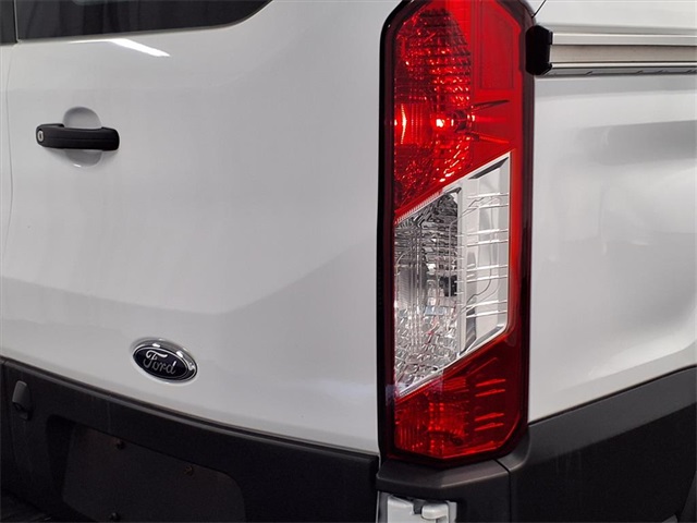2023 Ford Transit-250